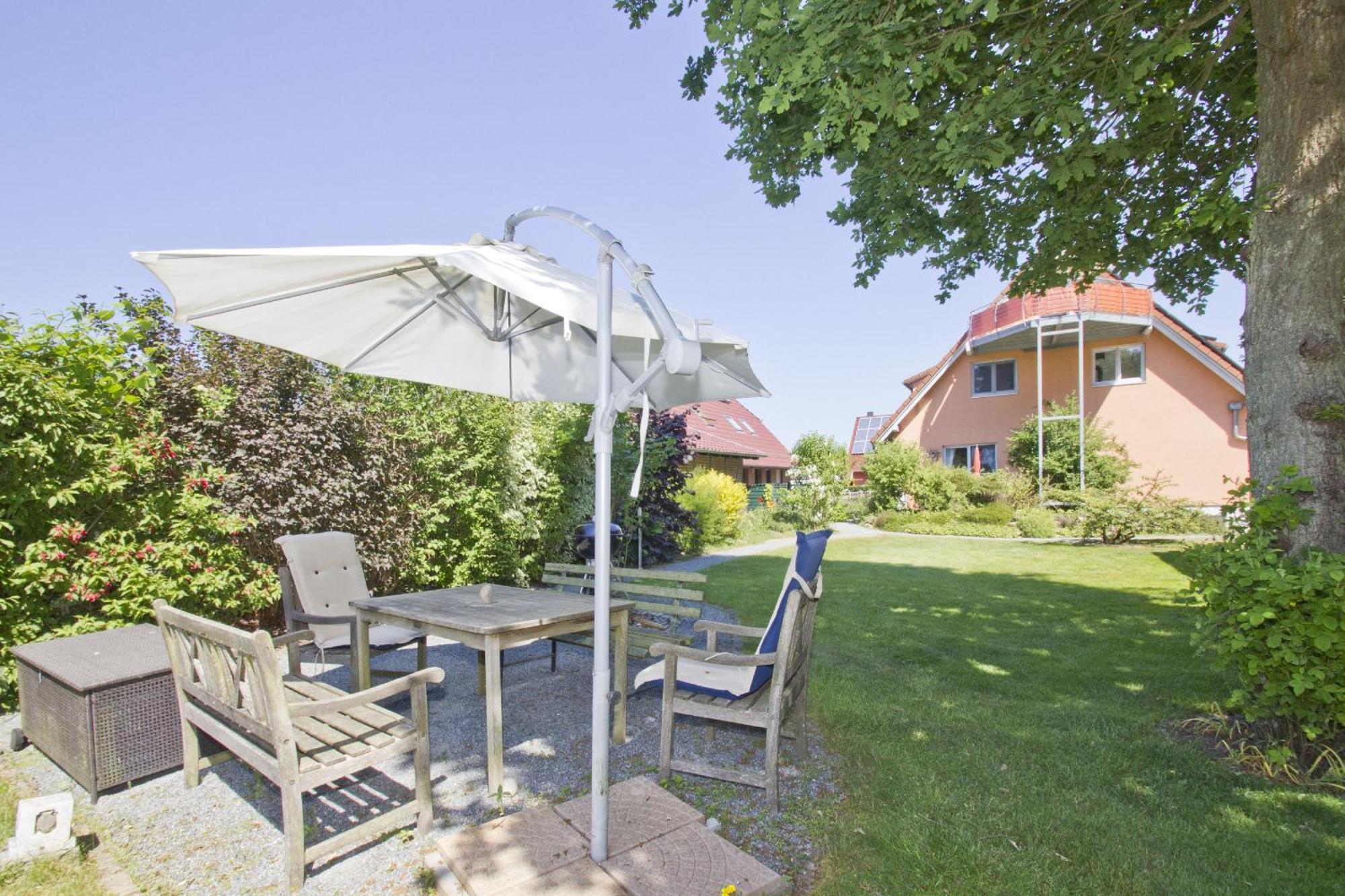 Fewo Am Wald Fewo 03 - Balkon, Gartennutzung, Sauna Glowe Eksteriør billede